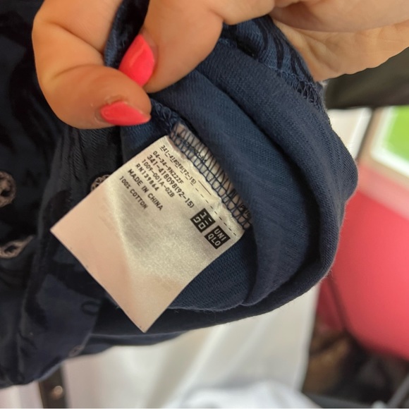 Uniqlo x Sakagura UT Short Sleeve Graphic T-Shirt, size XXS - Picture 3 of 8